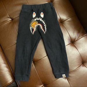 Milo shark sweat pants